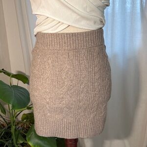 Brown cable knit mini skirt NWOT XS